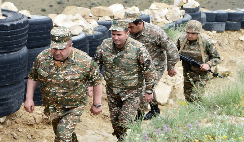 Hərbi məntəqələrdə aparılan mühəndislik işləri yoxlanılıb