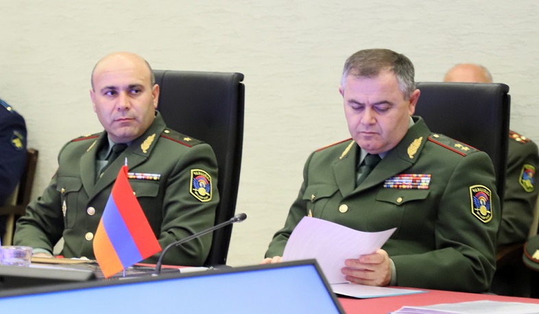 Artak Davtyan MDB hərbi rəhbərlərinin iclasında iştirak edib