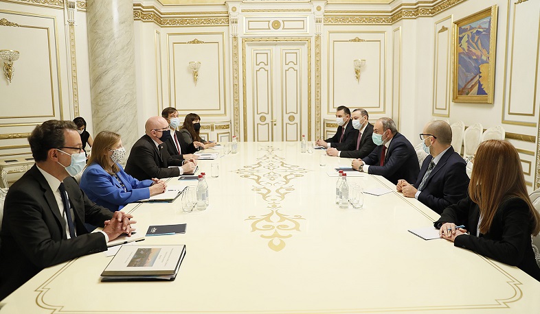 Никол Пашинян принял и.о. помощника госсекретаря США по делам Европы и Евразии Филипа Рикера