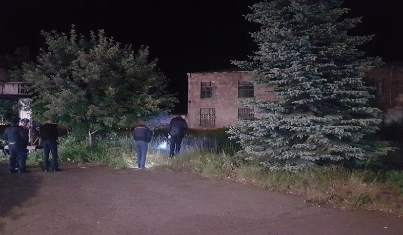 Սևանում չորս անձի դանակահարության գործով հետախուզվում է երկու երիտասարդ. լուսանկարներ