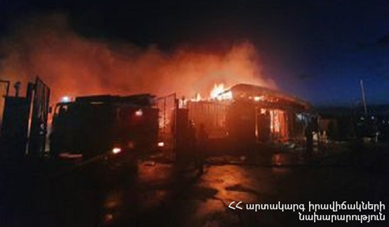 Հրդեհ՝ Վահագնի թաղամասում. հայտարարվել է բարդության «1 ԲԻՍ» կանչ