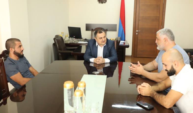 Կարեն Գիլոյանն ընդունել է MMA-ի մարզիկ Վարշամ Գևորգյանին