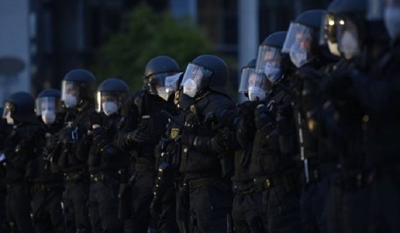 Բեռլինում բախումներից տուժել է 63 ոստիկան