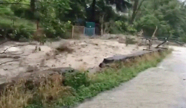 Յալթայում ջրհեղեղների պատճառով արտակարգ իրավիճակ է հայտարարվել