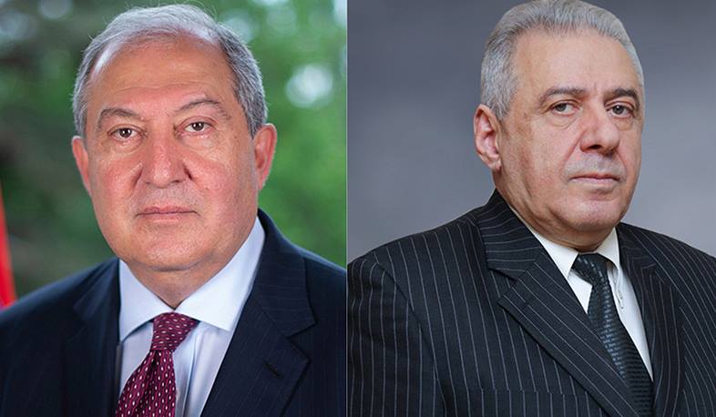 Ընտրական գործընթացները չպետք է որևէ կերպ ազդեն սահմանների անվտանգության վրա. ՀՀ նախագահը հեռախոսազրույց է ունեցել Վաղարշակ Հարությունյանի հետ