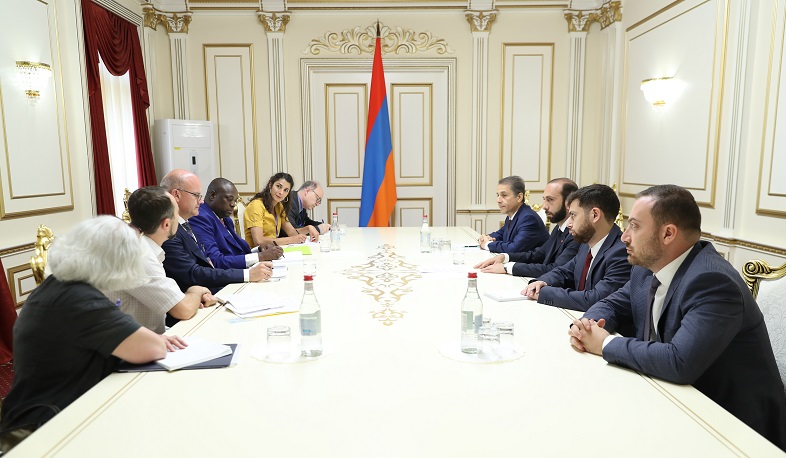 Արարատ Միրզոյանը հանդիպել է Ֆրանկոֆոնիայի միջազգային կազմակերպության դիտորդական առաքելության անդամների հետ