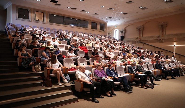 Մատենադարանում տեղի է ունեցել Հայաստանի ֆրանսերեն դասավանդողների համաժողովը