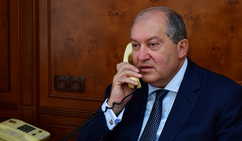 Արմեն Սարգսյանը հեռախոսազրույցներ է ունեցել Ռոբերտ Քոչարյանի և Արթուր Վանեցյանի հետ
