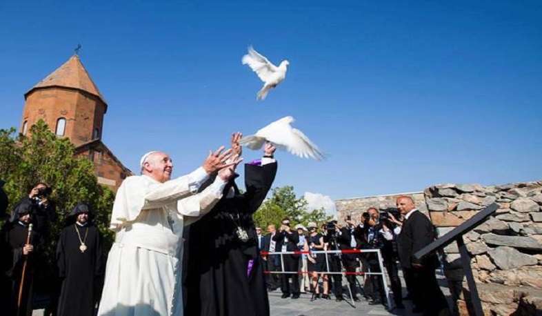 Папа Римский вспомнил свой визит в Армению