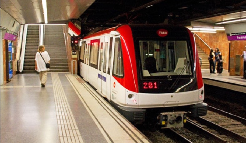 Barselona metro stansiyalarından Azərbaycan afişaları qaldırrılıb