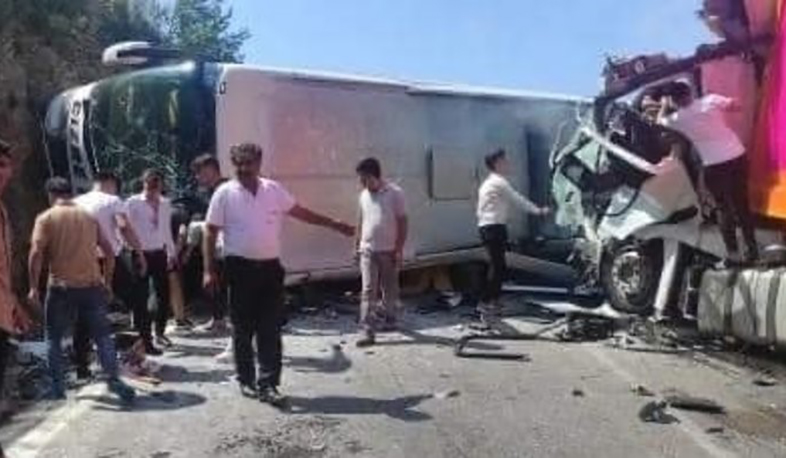 Ավտոպատահարներից Թուրքիայում վիրավորվել են բազմաթիվ մարդիկ