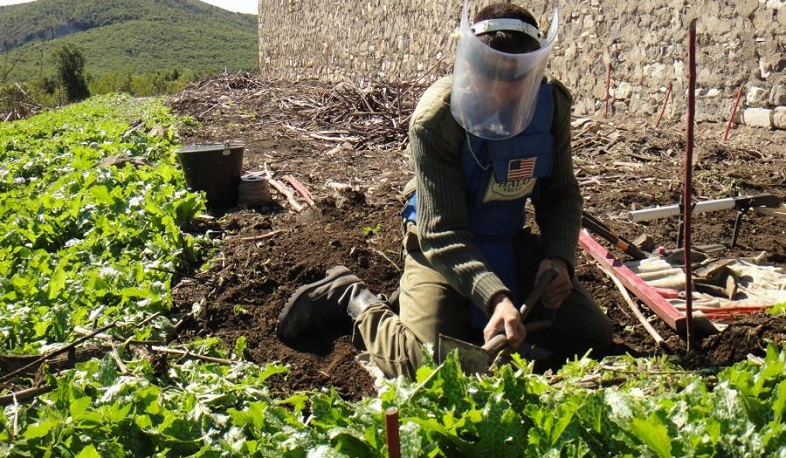 Сенаторы США попросили у Сената 2 миллиона долларов для разминирования территории Арцаха