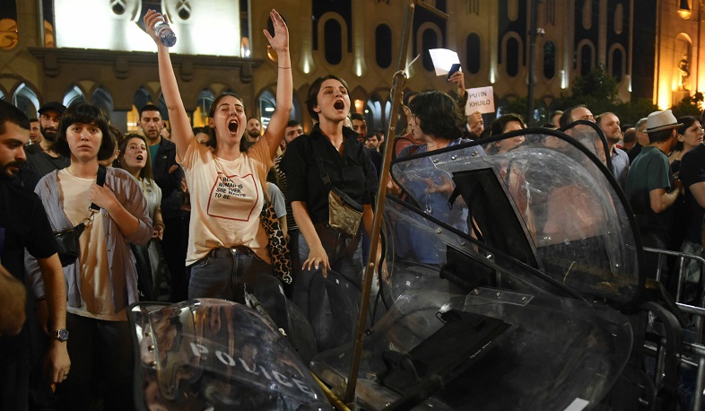 Թբիլիսիում իրավիճակն անհանգիստ էր մինչև ուշ գիշեր