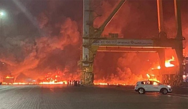 Դուբայում՝ առևտրային նավի վրա, հզոր պայթյուն է որոտացել