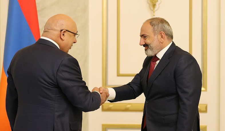 Նիկոլ Փաշինյանը հանդիպել է «Ազատ դեմոկրատներ» կուսակցության նախագահ Խաչատուր Քոքոբելյանի հետ