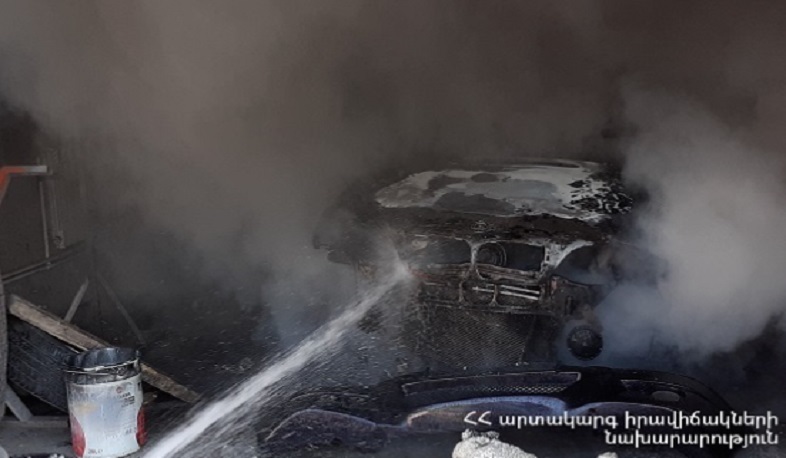 Աբովյանի ավտոտեխսպասարկման կետում ավտոմեքենա է այրվել