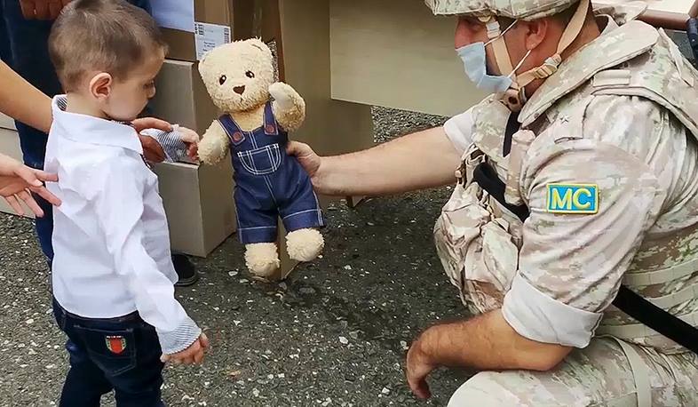 Российские миротворцы провели гуманитарно-медицинскую акцию в селе Ванк Нагорного Карабаха
