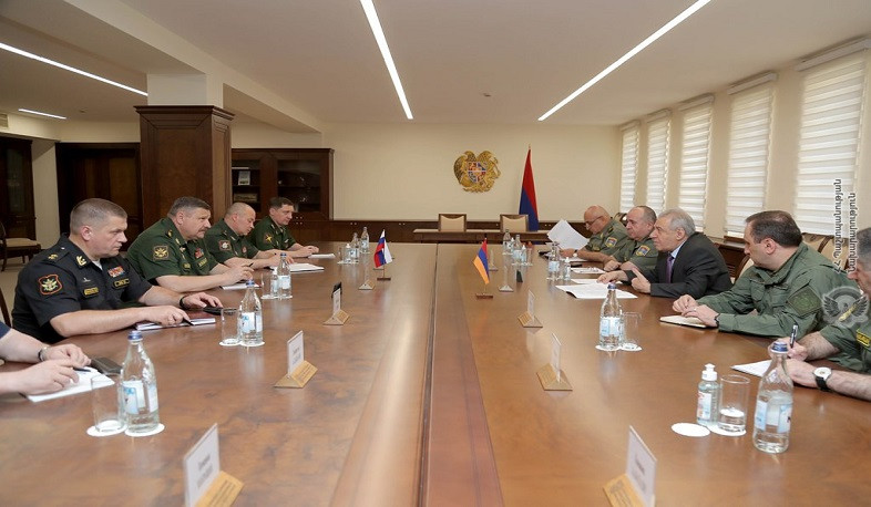Vagharshak Harutyunyan received Deputy Chief of the General Staff of the Armed Forces of Russia Sergey Istrakov