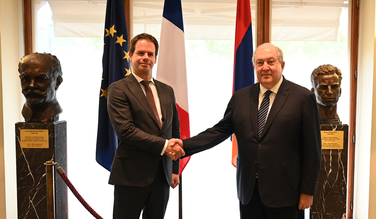 Armen Sarkissian visited the French Embassy in Armenia on the occasion of the French National Day