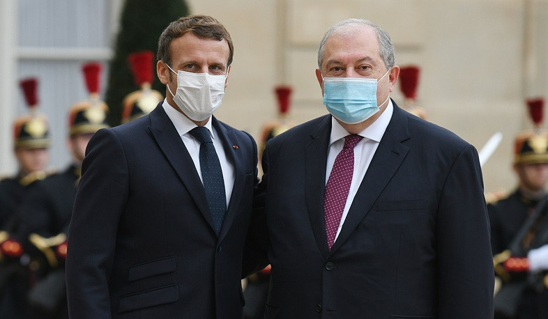 Армения ценит усилия Франции в процесс урегулирования карабахского конфликта: президент Армении направил поздравительное послание Эммануэлю Макрону