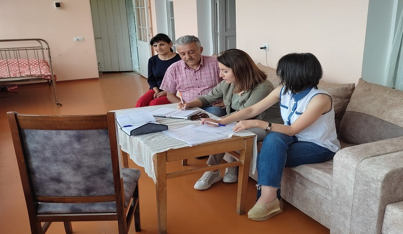 Շարունակվում են տեղահանված բնակչությանը տրամադրվող կացարանների կահավորման աշխատանքները