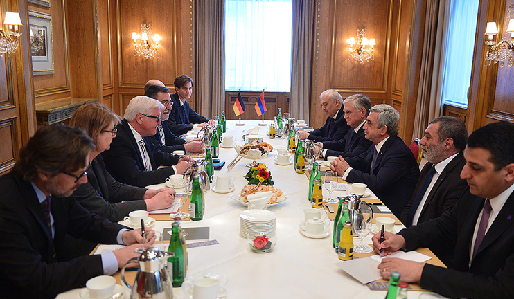 President Serzh Sargsyan today met with  OSCE Chairperson-in -Office Frank-Walter Steinmeier