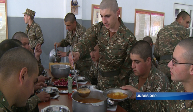 Open day at Defense Ministry Food base and Central material base