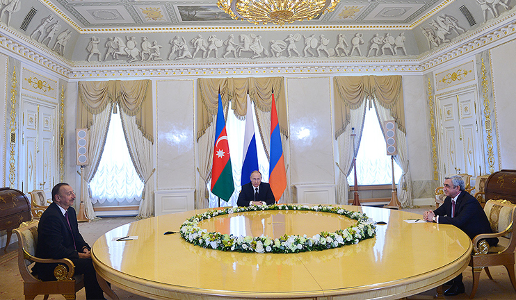 Մեկնարկել է Հայաստանի, Ռուսաստանի և Ադրբեջանի նախագահների եռակողմ հանդիպումը