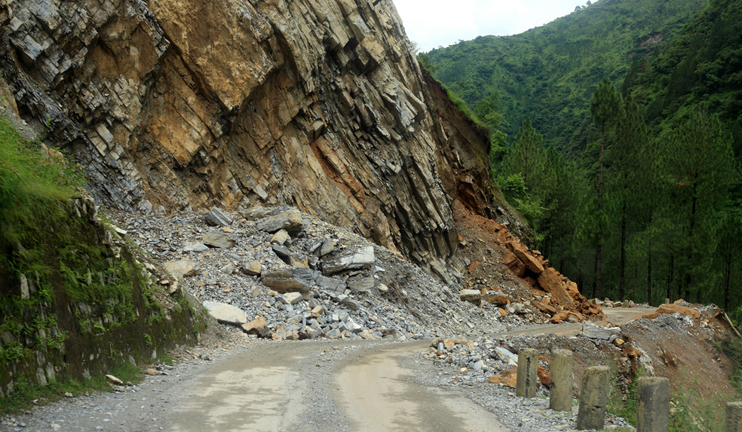 Սողանքային թուլացած 5 մլն տոննա հողաշերտը անձրևից  կարող է պոկվել