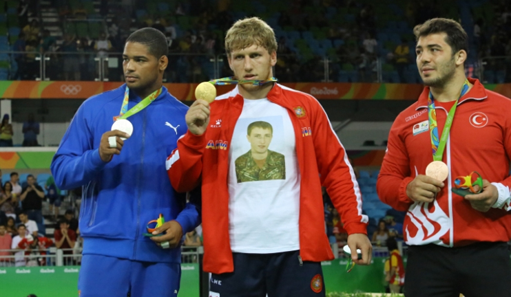 Armenian Arthur Aleksanyan takes Olympic gold medal after 20 years of interval