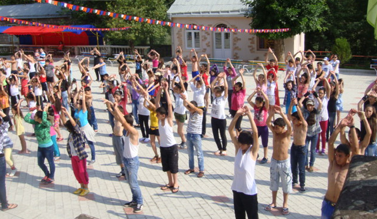 Children from Martakert continue their holiday at Lori 