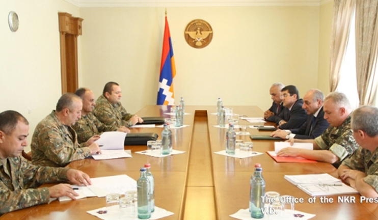 Bako Sahakyan and Seyran Ohanyan visit front-line
