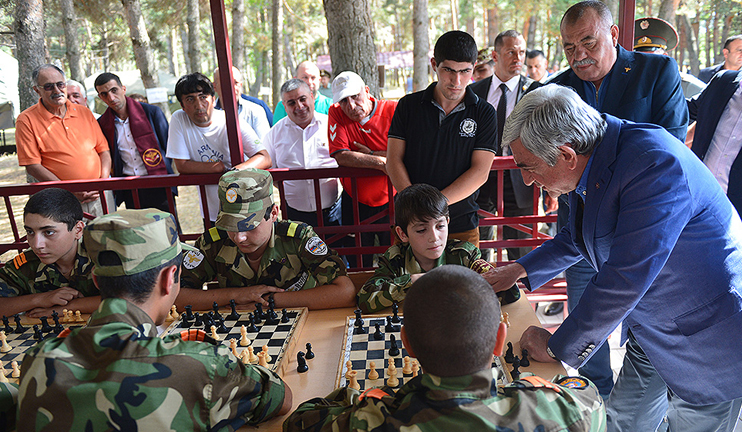 «Երկրապահներն» ու « Բազեականները» հյուրընկալել են ՀՀ Նախագահին