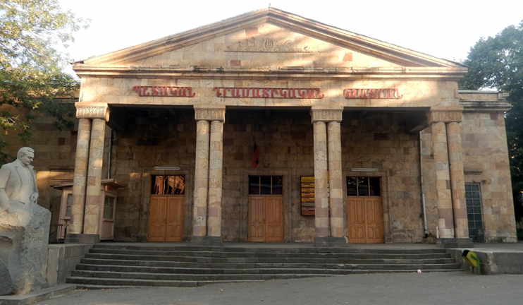 Vanadzor State Dramatic Theater starts its new season with premieres