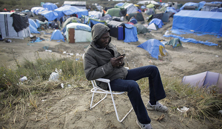 New camps for refugees in Paris