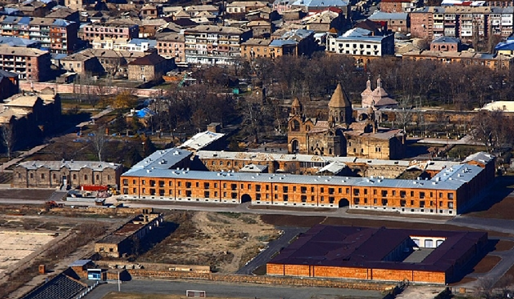 Strange incident in Etchmiadzin ahead of elections