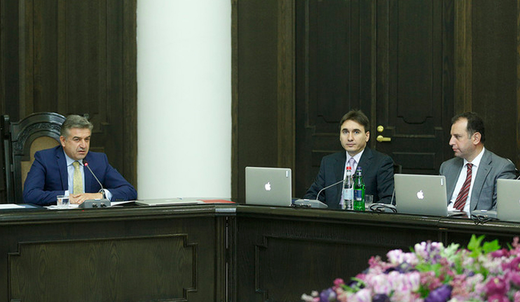 Կառավարության որոշմամբ Սուրիկ Խաչատրյանն ազատվել է Սյունիքի մարզպետի պաշտոնից