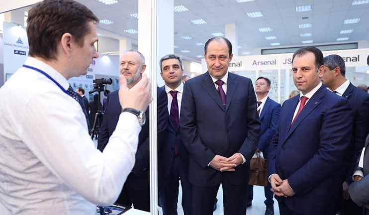 Նոր պատերազմի կանոններով․ «ԱրմՀայԹեք-2016»