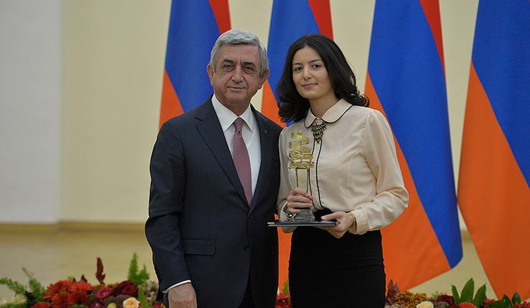 Նախագահը պարգևատրել է ՏՏ ոլորտում աչքի ընկած աշակերտներին և ուսանողներին
