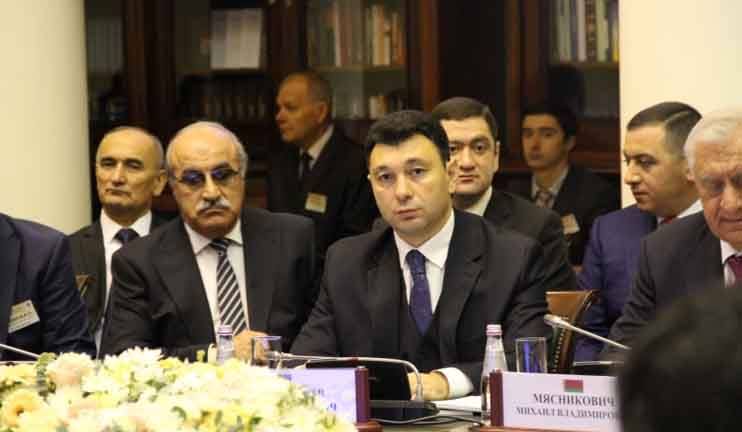 ԱԺ փոխխոսնակը Սանկտ-Պետերբուրգում պարգևատրել է հայ համայնքի երախտավորներին