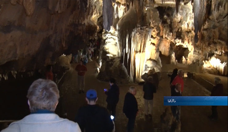 Բնության անձեռակերտ հրաշքը՝ Լուրեյի քարանձավ