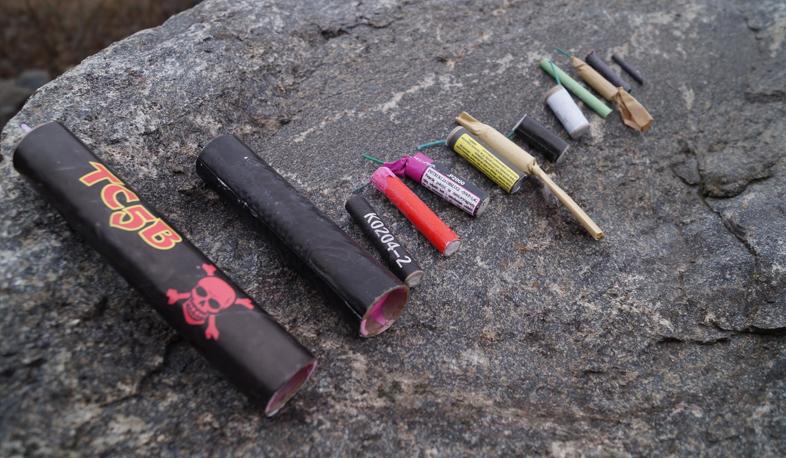 Ոստիկանությունը զգուշացնում է. անչափահասներին պայթուցիկներ չվաճառել