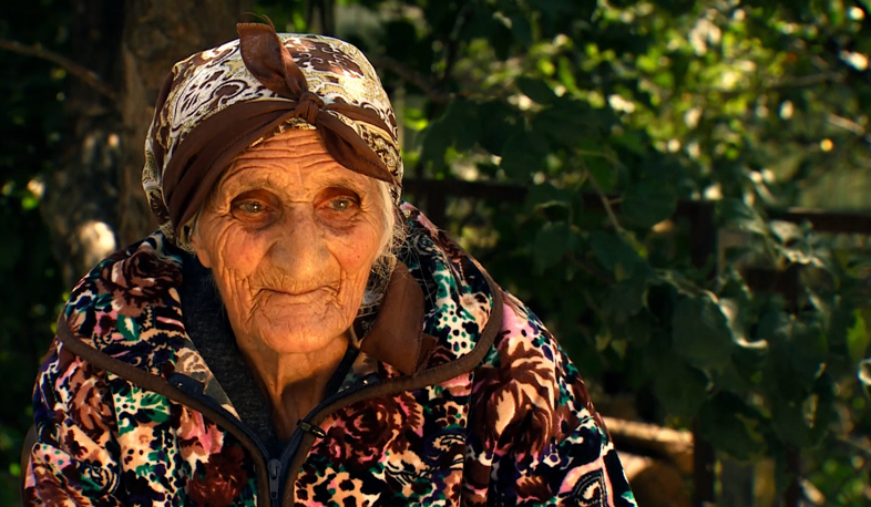 Back then there was no love, says grandma Hasmik and starts talking about her love