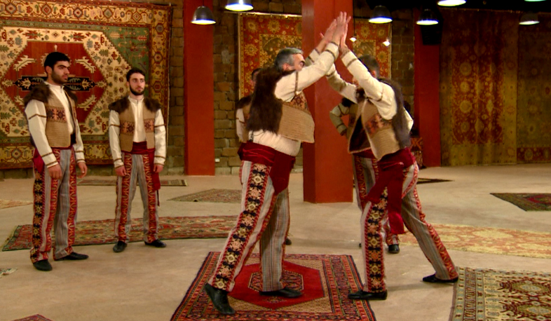 Shoulder to Shoulder: Yarkhushta