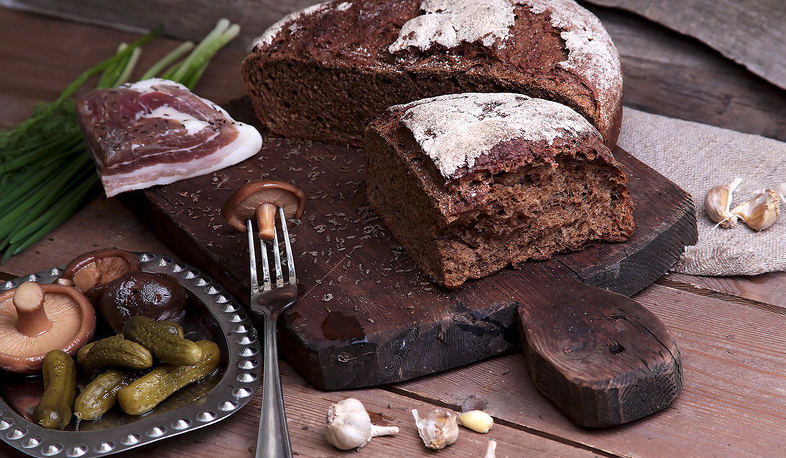 Միֆեր և իրականություն սև հացի մասին