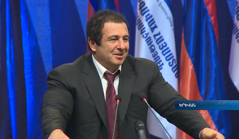 Գագիկ Ծառուկյանը կրկին ԲՀԿ նախագահն է