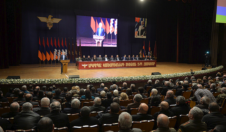 Baku receives two warnings: democracy is the wining card for Armenia's statehood