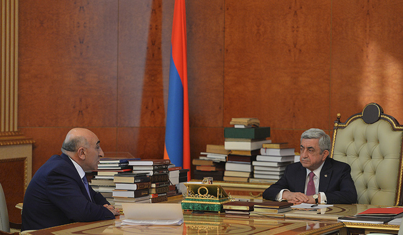 Lokyan submits to the President balanced development strategy for all regions