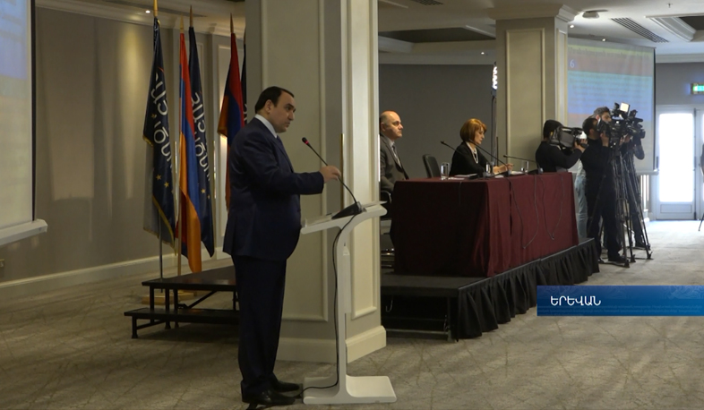 Arthur Baghdasaryan presents Armenian Renaissance Party election program