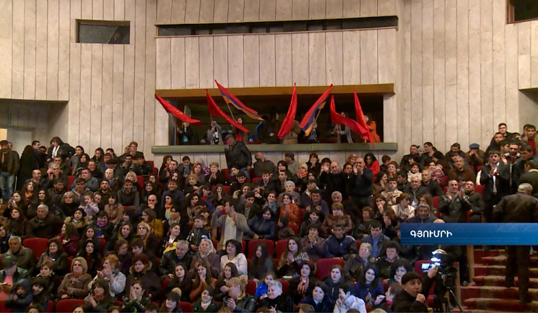 Revolutionary fraction talks about parties similar to a butterfly's lifecycle